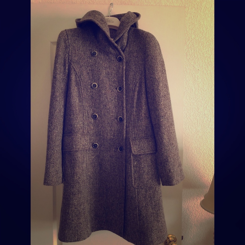 Winter coat in color light brown